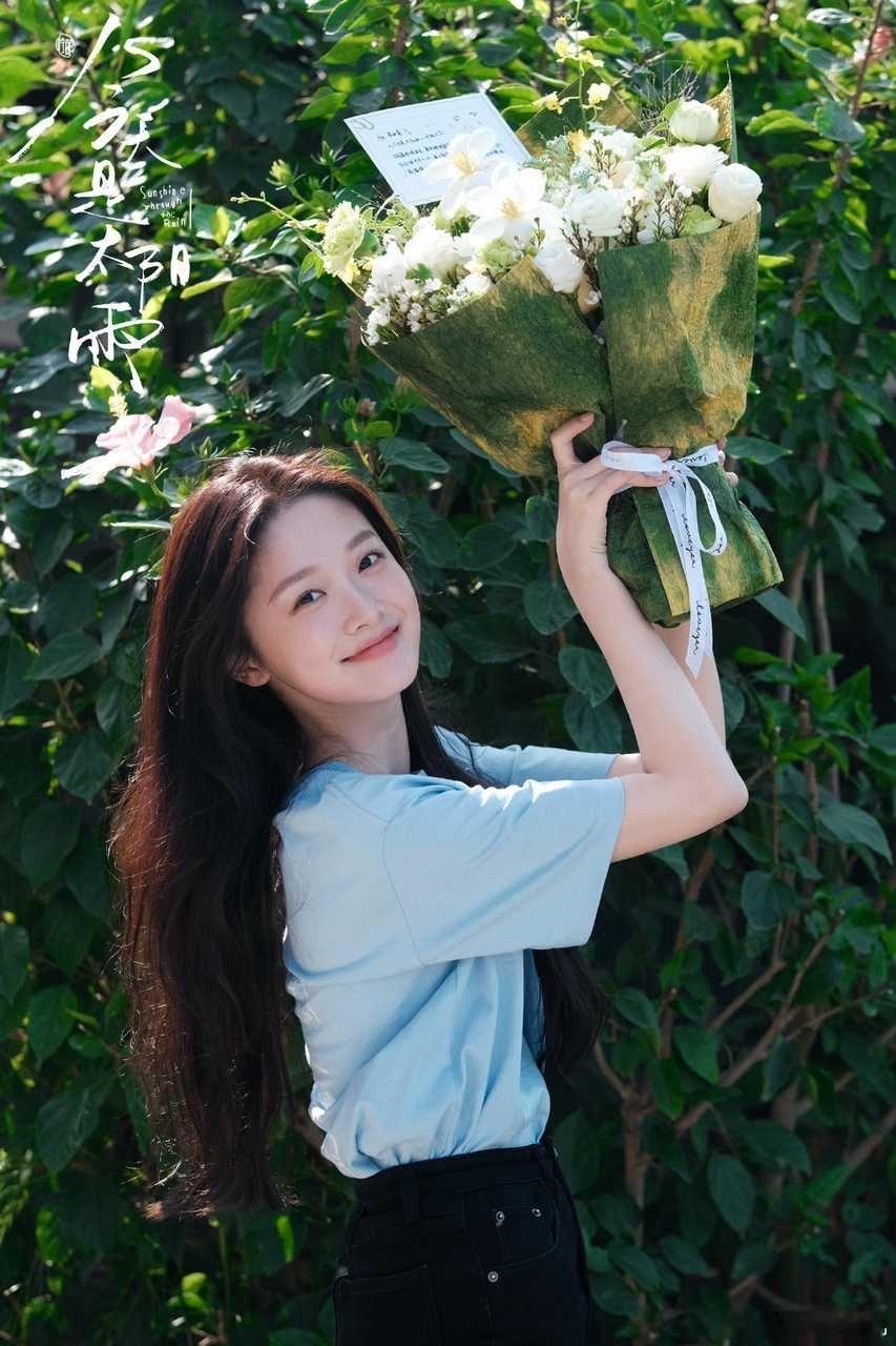 李雨真拍摄顺利! 