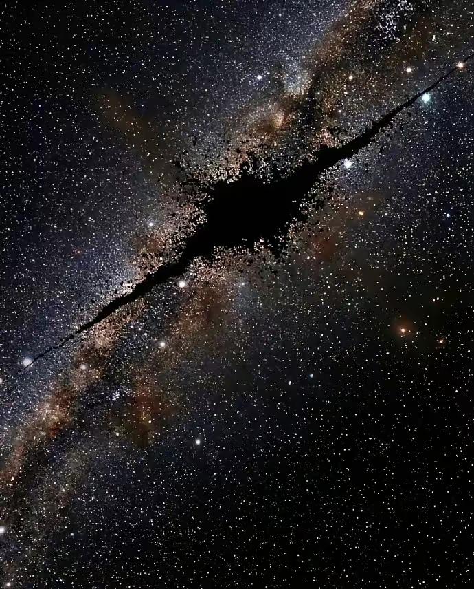 国家要清理半裸官，这是我们发展这路的重要一步。也是我们必须要走的一步。
 
​4