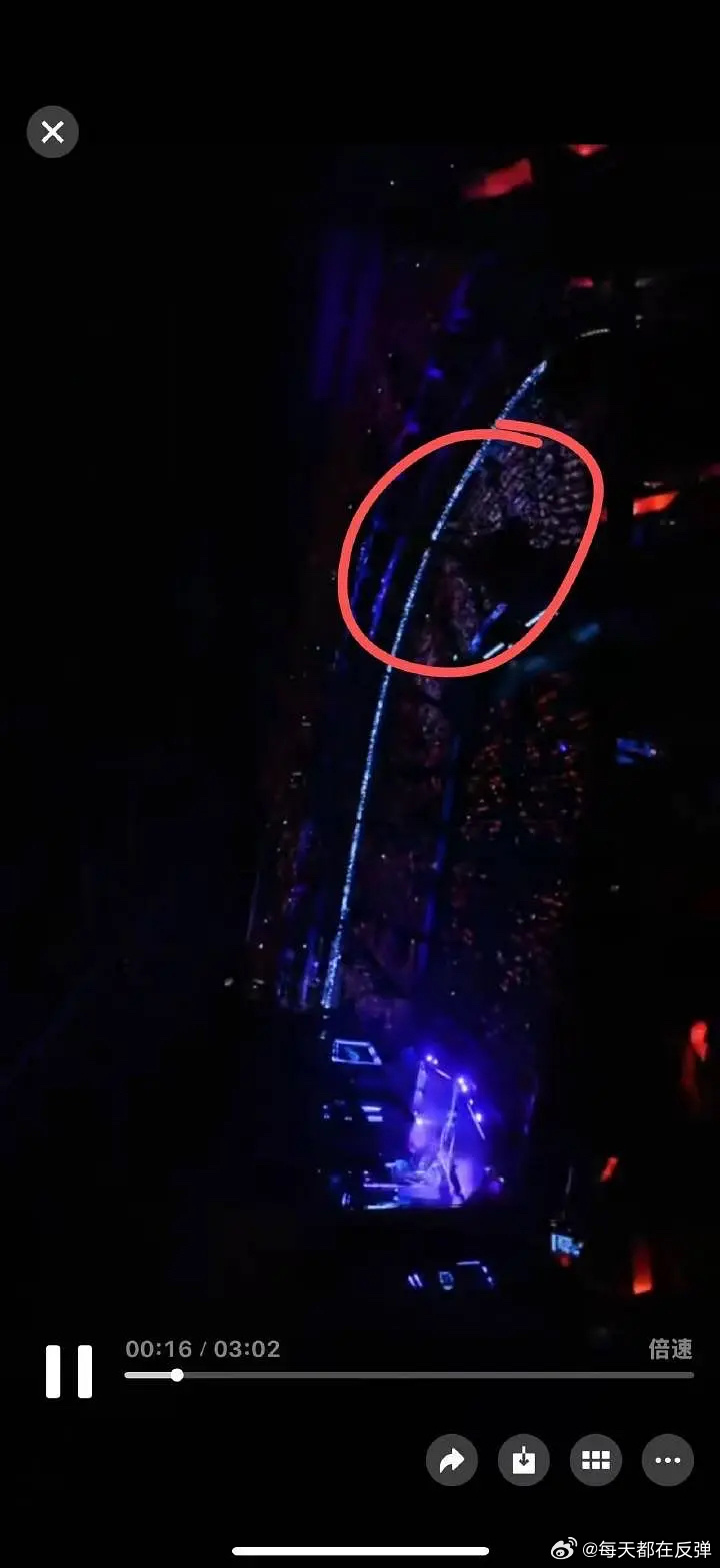汪苏泷压轴震惊！汪苏泷粉丝线下素质令人担忧在东方风云榜中 张碧晨以自己的歌曲炸开