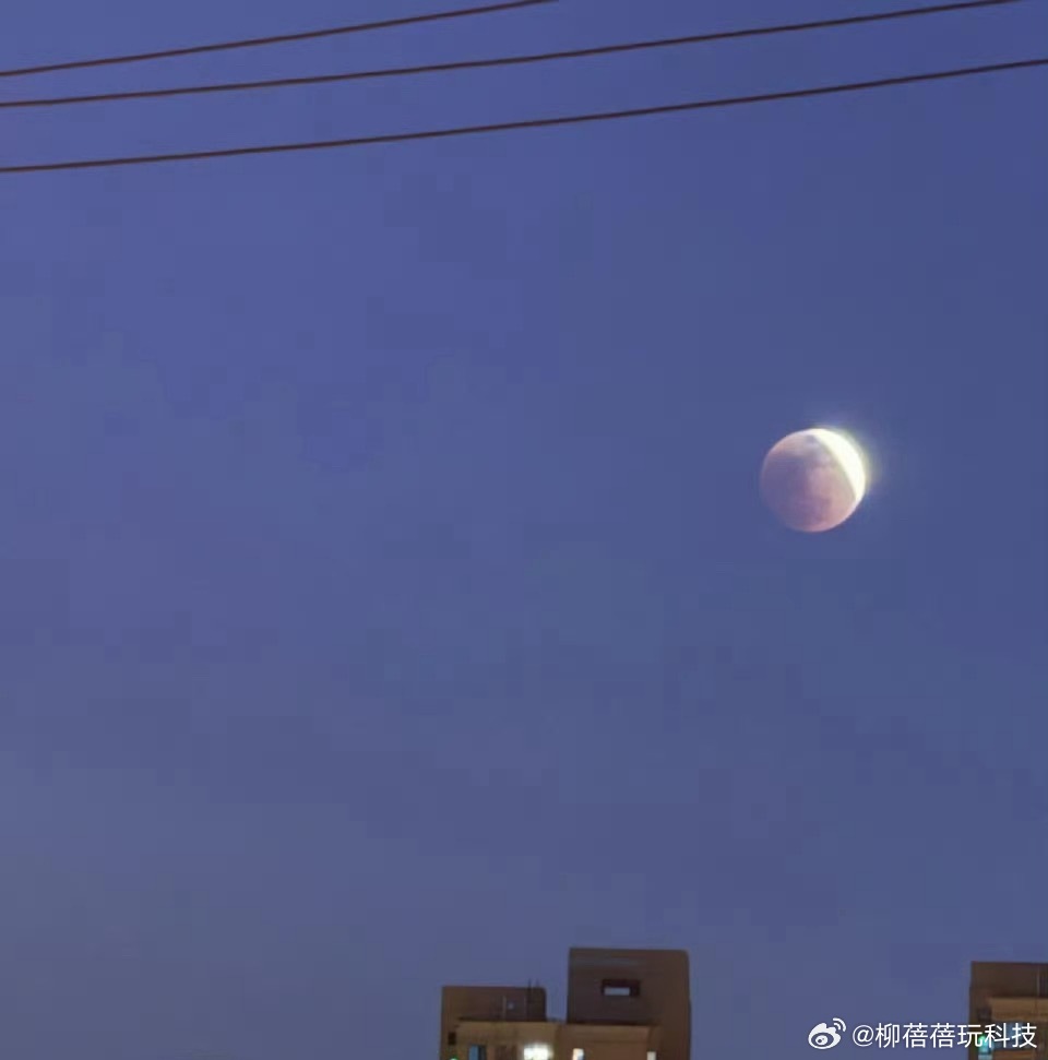 月全食也是难得一见月全食