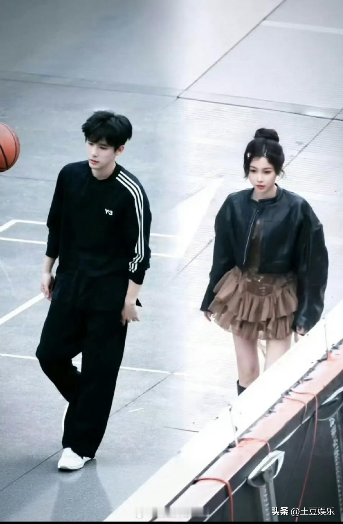 虞书虞书欣、王安宇《一念江南》S+级✅ ​
爱奇艺古装剧《一念江南》9月开机
主