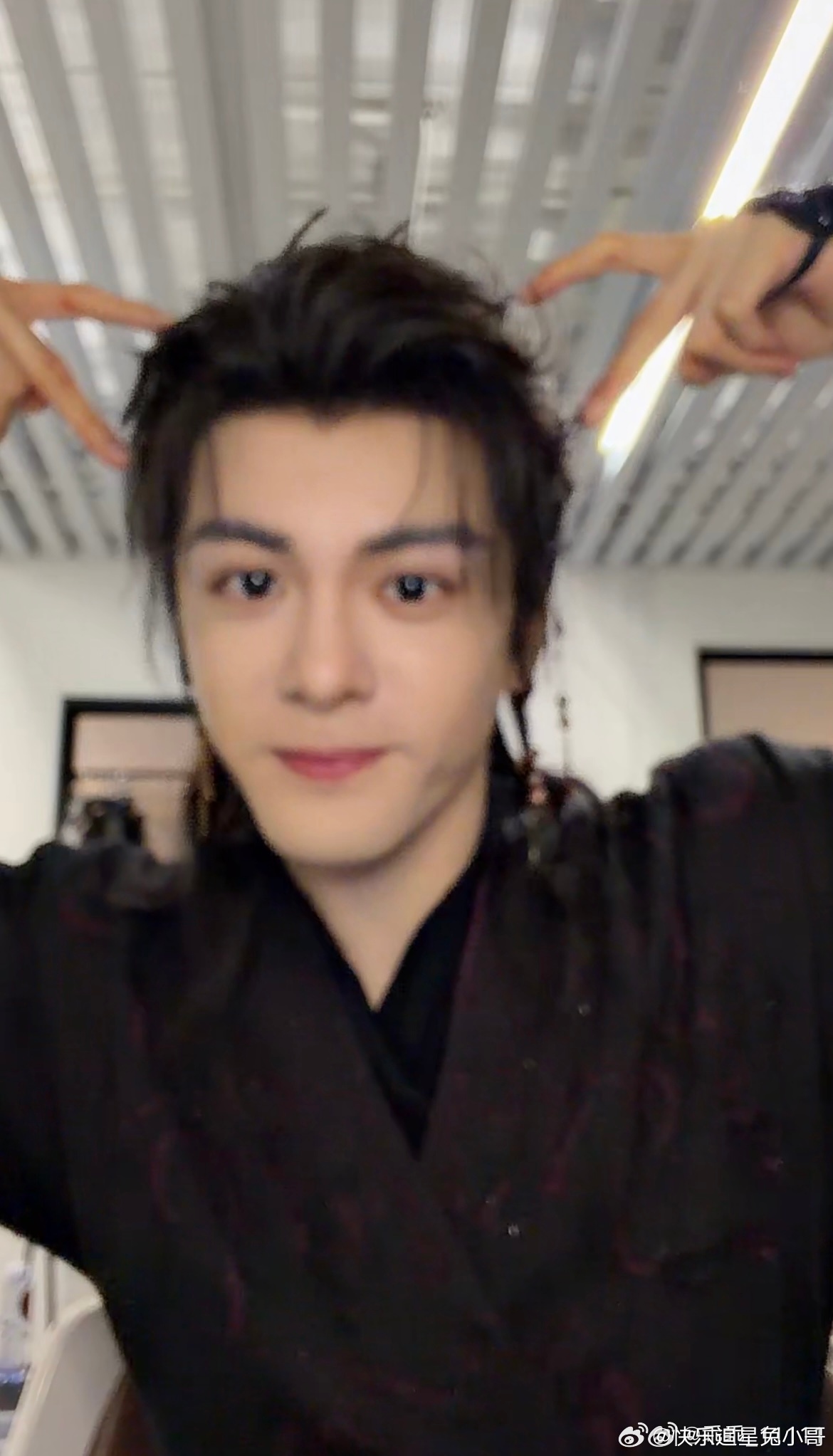 曾舜晞直播 鲜活又真实的直播状态，褪去角色光环依旧足够耀眼！ 