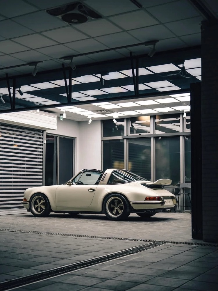 汽车审美积累经典圆灯+Targa防滚架，复古优雅气质满分💯 