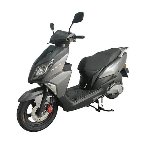 #骑铃木uy能不能长途摩旅#
骑铃木UY进行长途摩旅完全没有问题哈。
首先这款踏