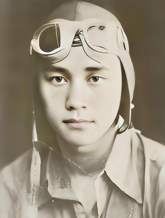 1938 年，22 岁的飞行员陈怀民驾驶的战机被日军击中后，主动放弃了跳伞，选择