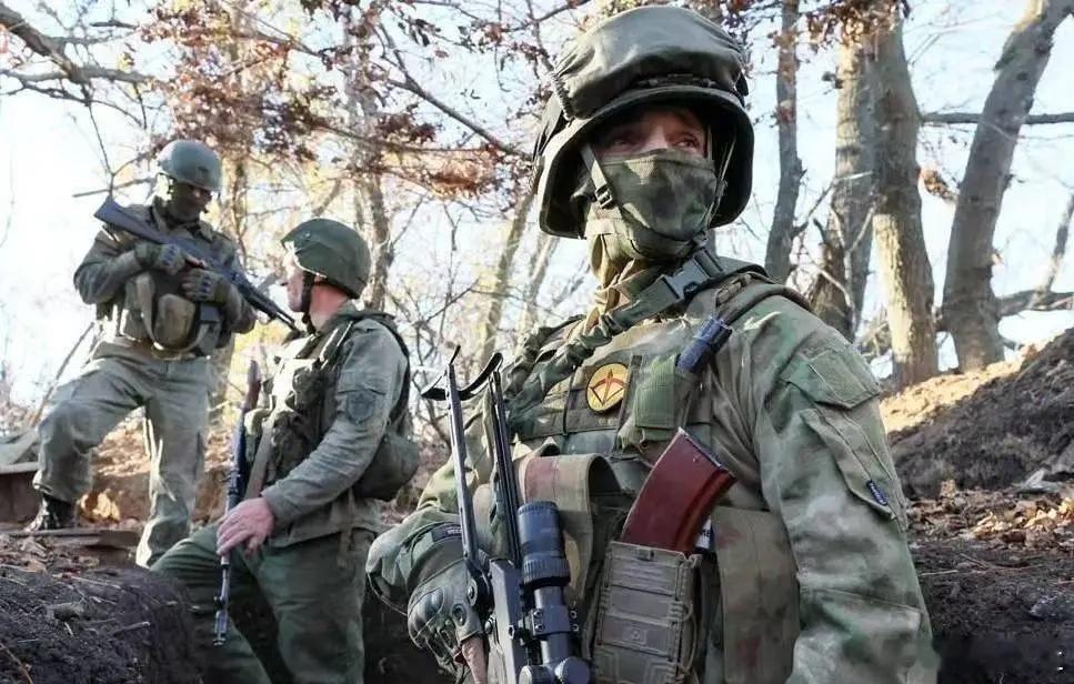 俄军1个普通士兵工资比以色列1个营长连长还多！去打仗，普京真给钱啊，内塔尼亚胡那
