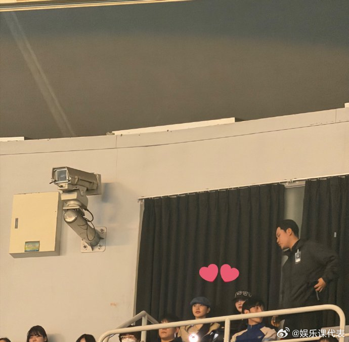 redvelvet去了Wendy演唱会 redvelvet去了Wendy演唱会，