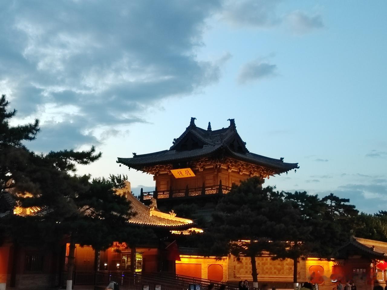 五日游，大同印象

节前来去5天，参观了景点，品尝了美食，感受了人文，印象极其深