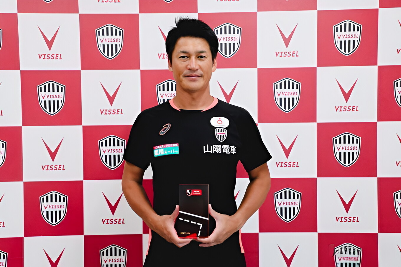 001日职 广岛三箭vs神户胜利（情报） 1、广岛防守端极为出色，他们本赛季26