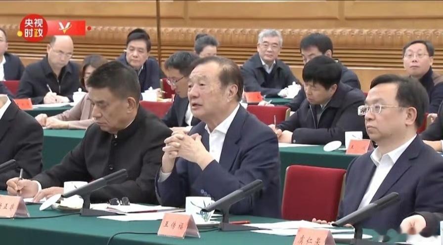 网友对民营企业座谈会上华为任正非的讲话重点汇总：  1．强调技术自主创新紧迫性：