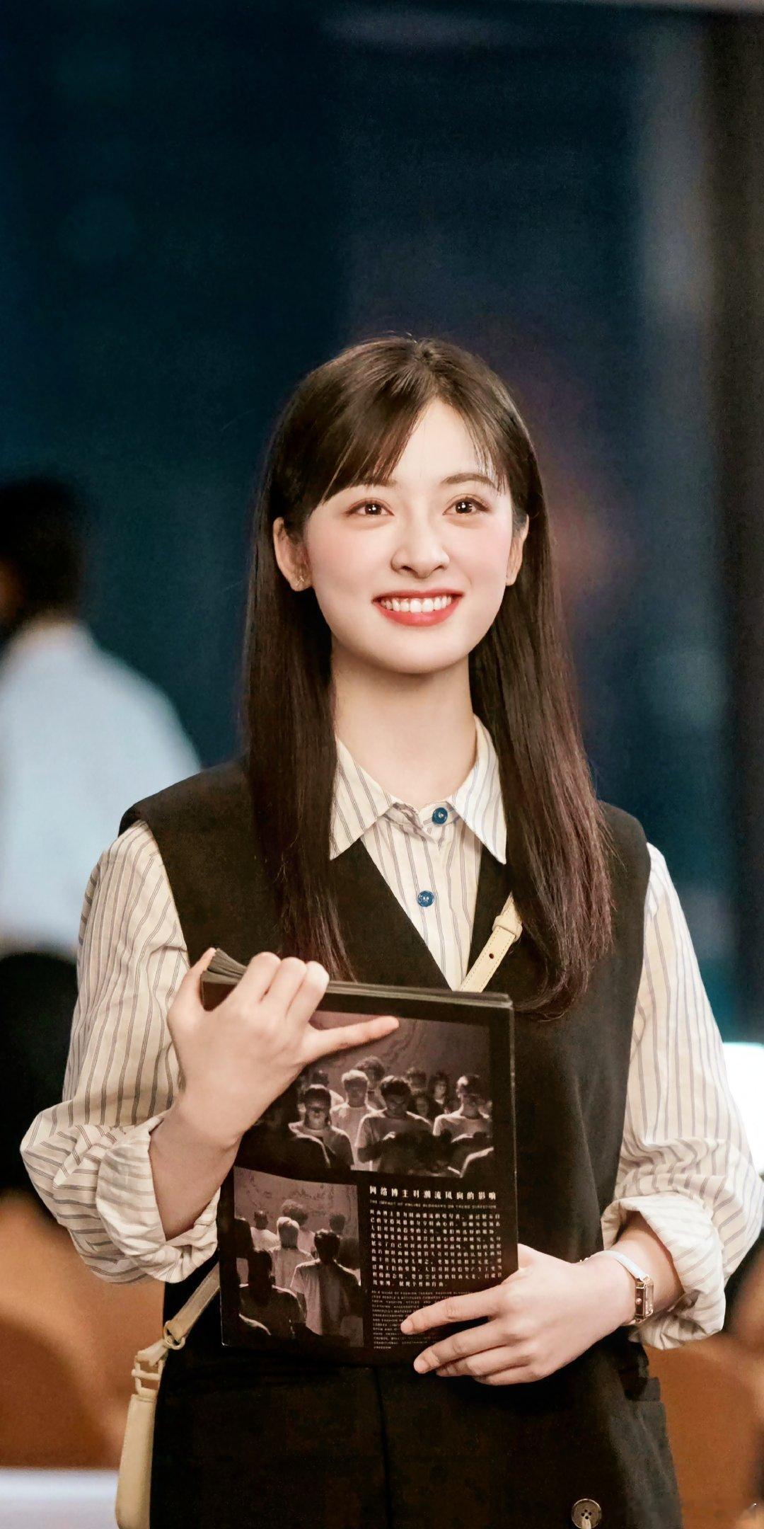 【沈月】 沈月说徐志胜湿气太重 在氛围好这方面，沈月无敌了！也不知道以后便宜了哪