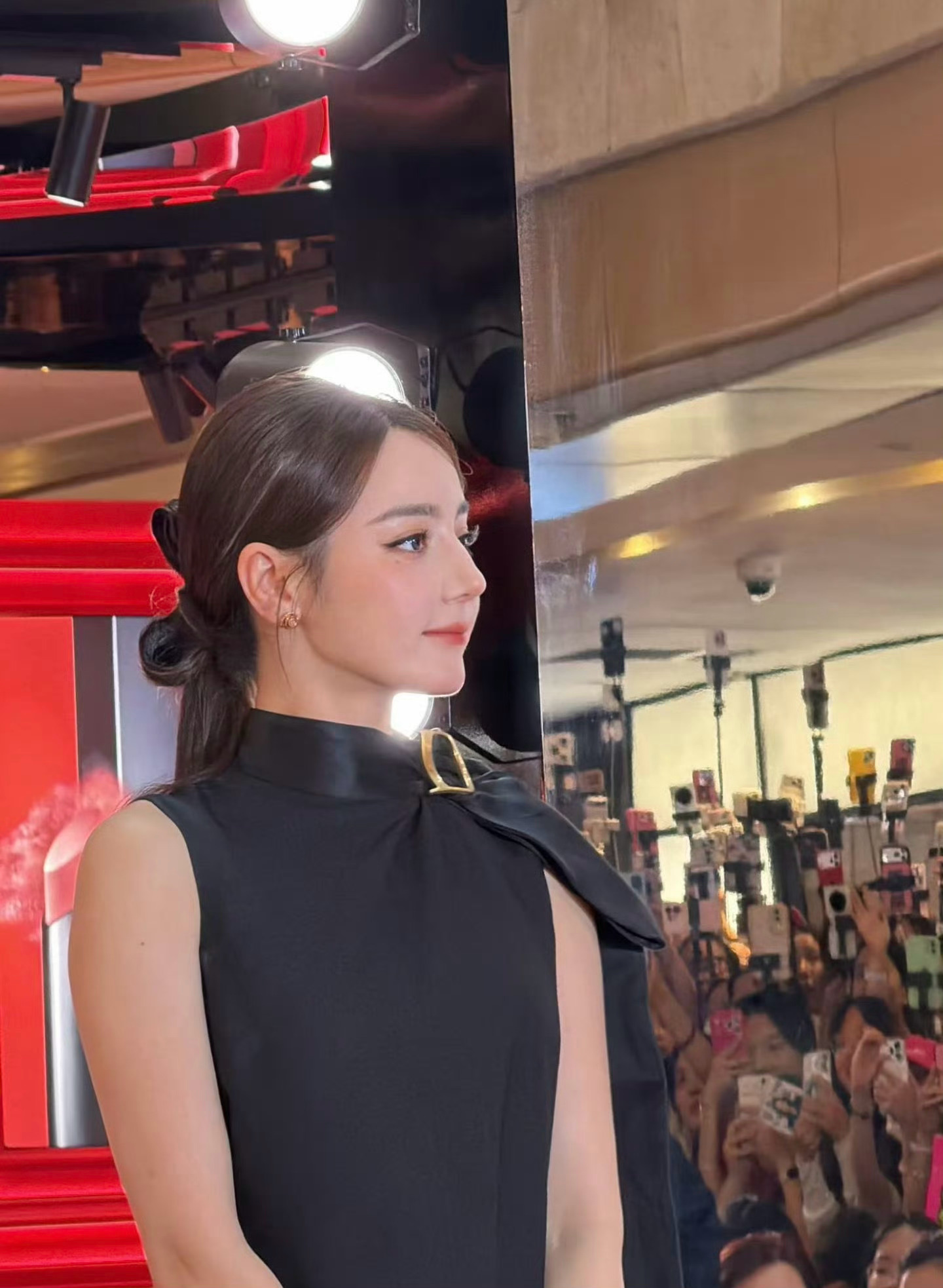 迪丽热巴韩安冉同框 这就是美和顶美的区别吗？