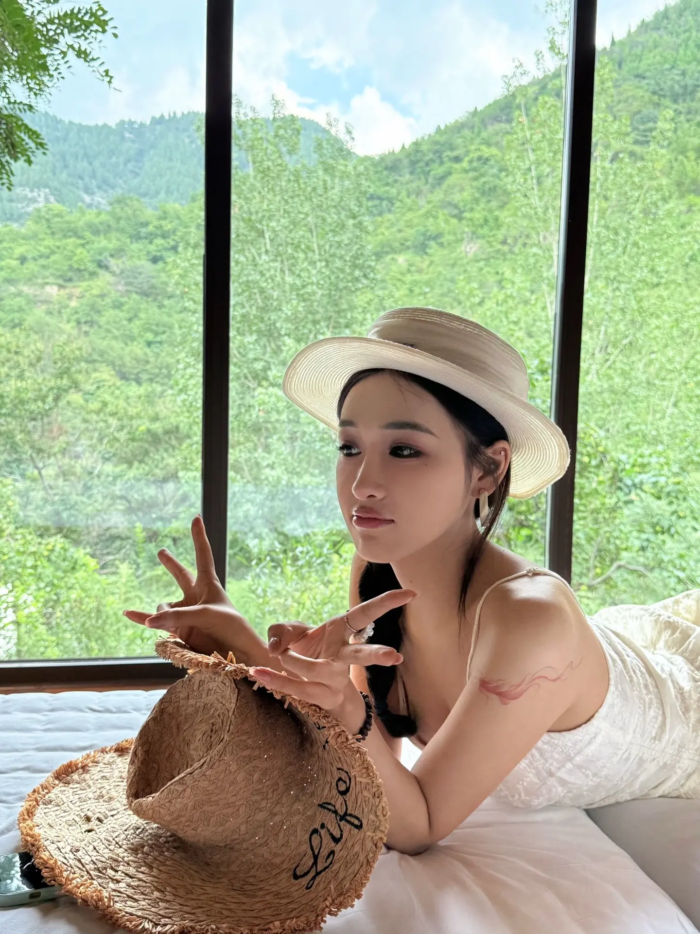 进山看了一场大雨