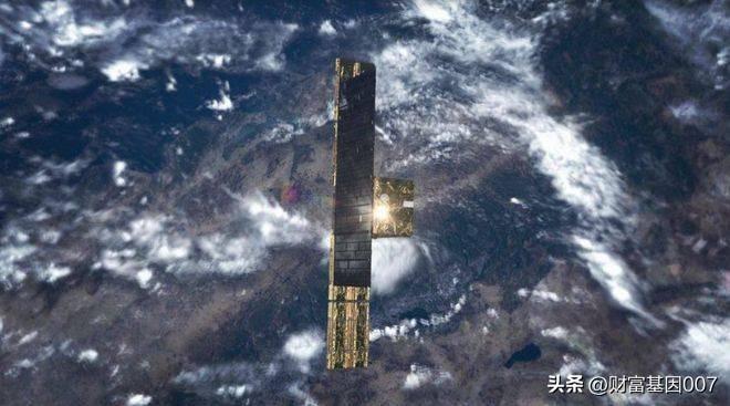 《炸穿俄军防线！乌克兰全民众筹“太空天眼”，5900张图炸掉数十亿资产！》
 