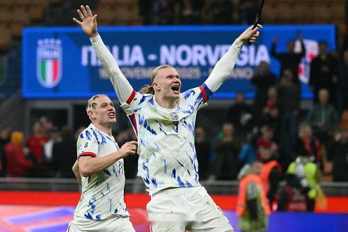 北京时间今天凌晨结束的世欧预比赛中，挪威客场4-1击败意大利成功晋级世界杯。此役