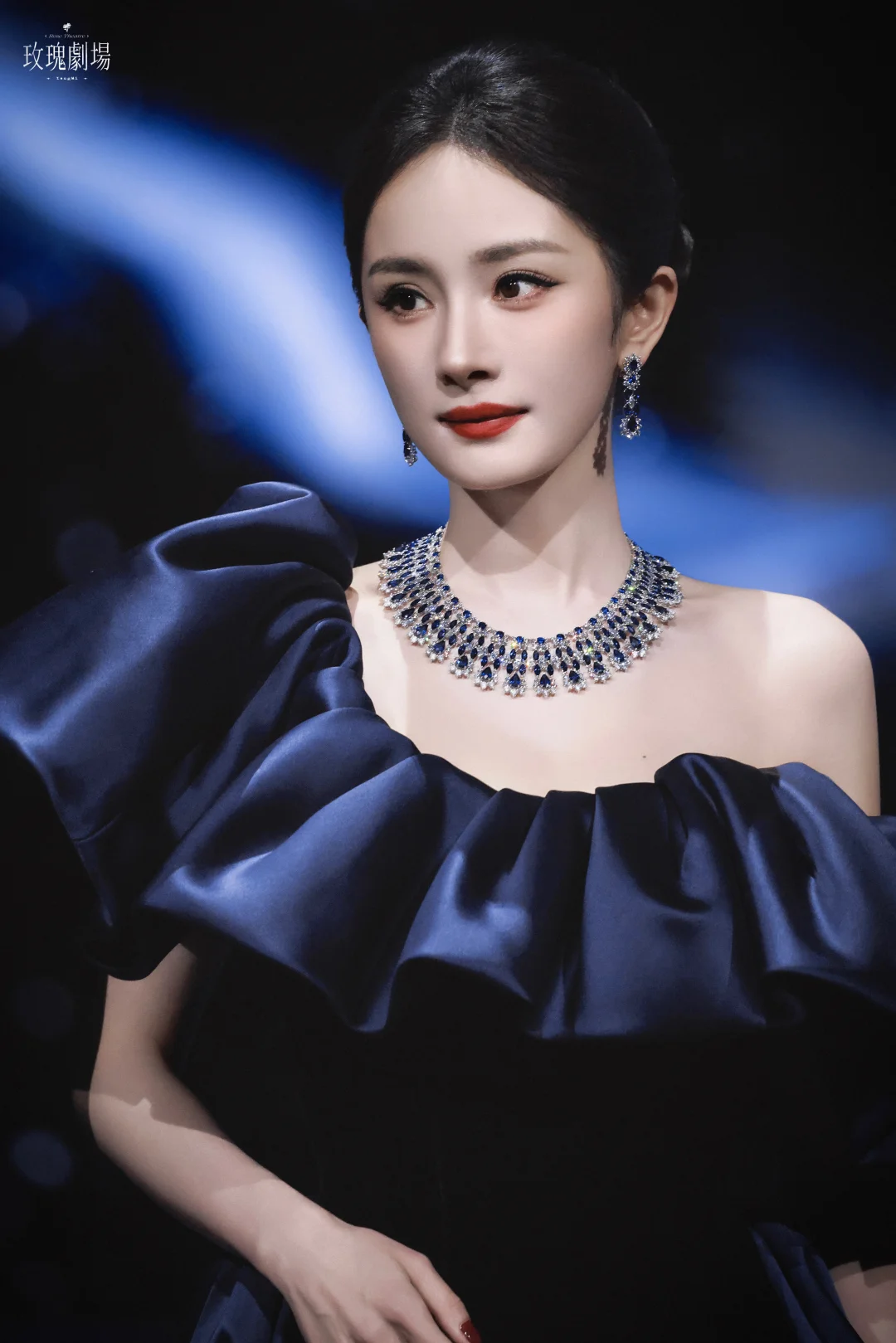 杨幂好高贵的美