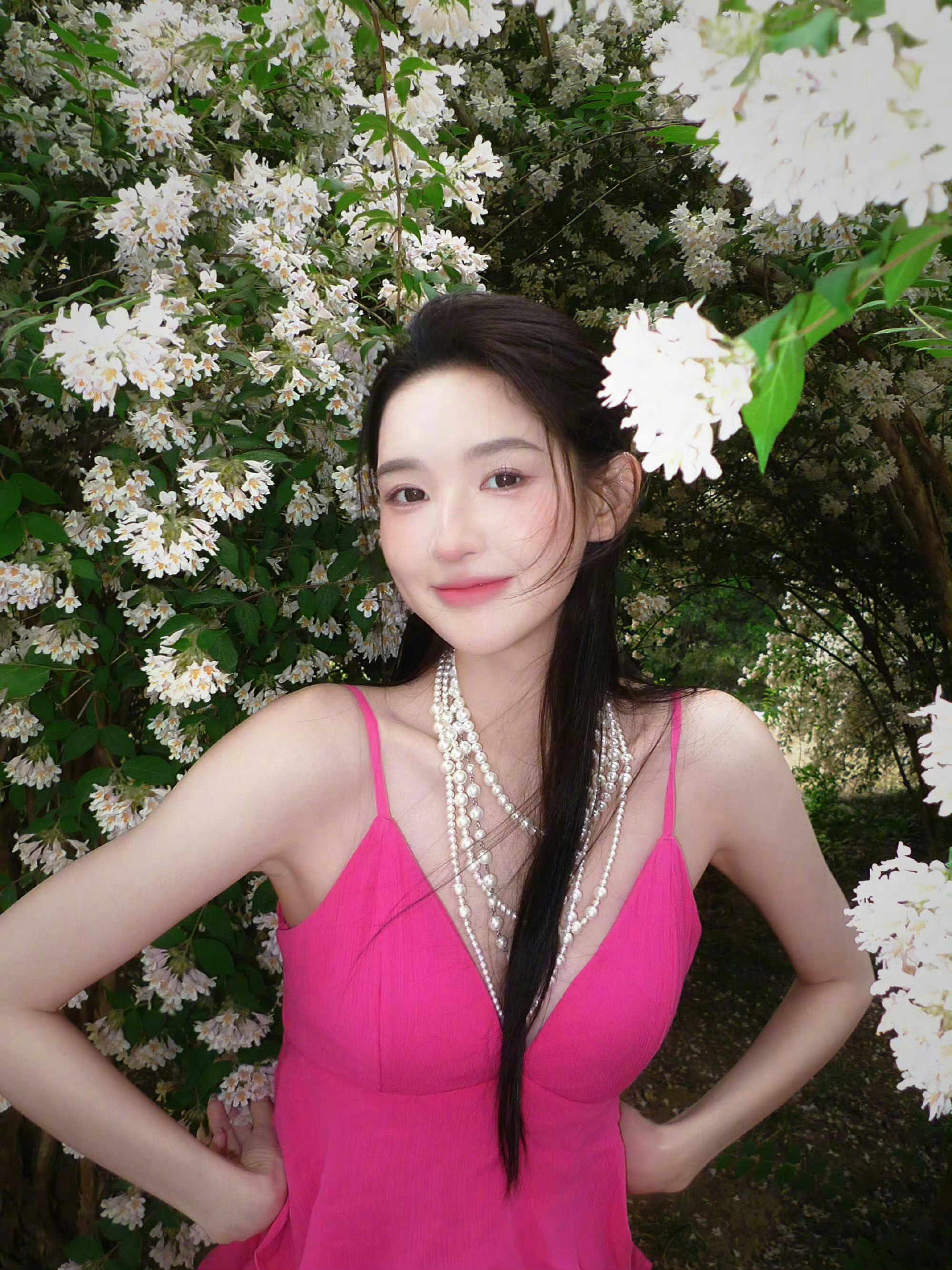 王玉雯18岁到29岁颜值变化回看王玉雯18岁荧幕初模样，清甜灵动满是青春气息。历