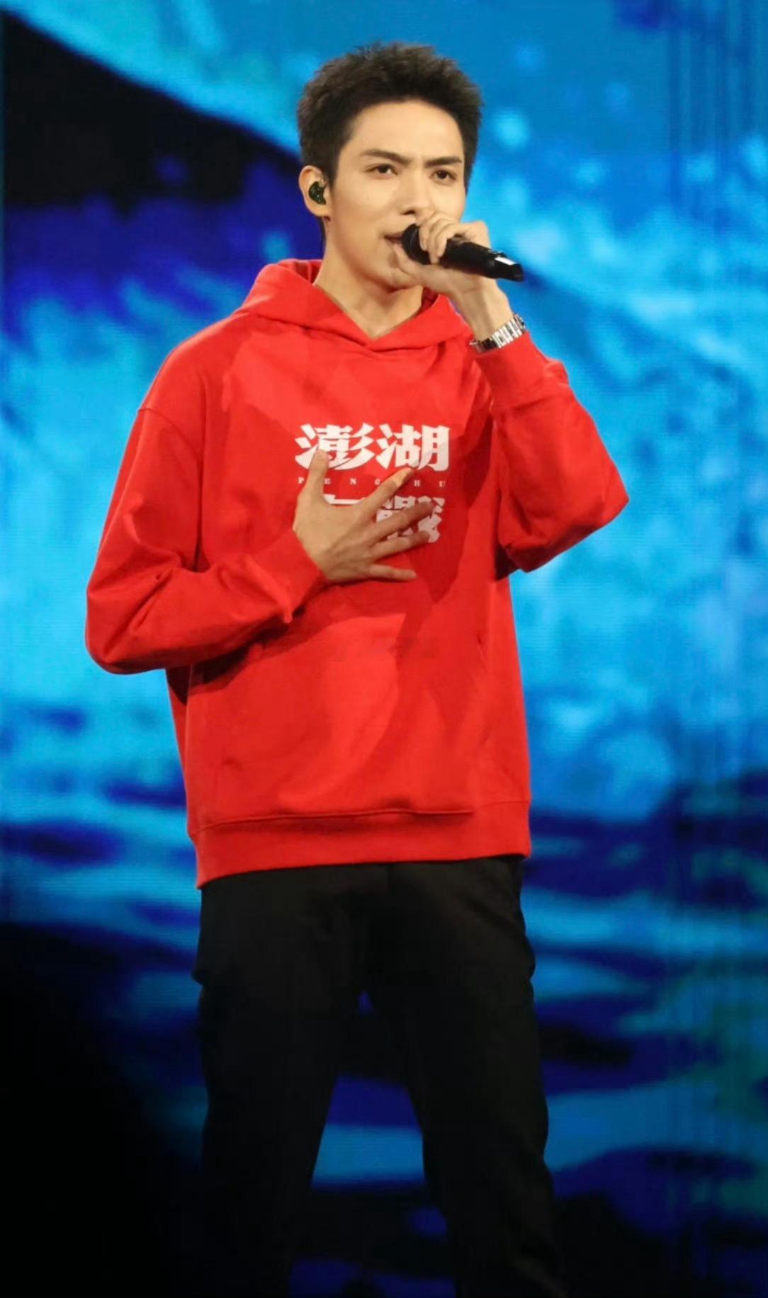 破次元的文化碰撞太惊艳！罗一舟用《澎湖》舞台证明，厚重历史与潮流表达从来不是对立