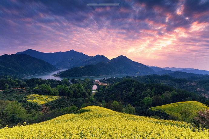 安徽 · 歙县，曲径闲幽宁静雅，身居愉悦赛仙哉
