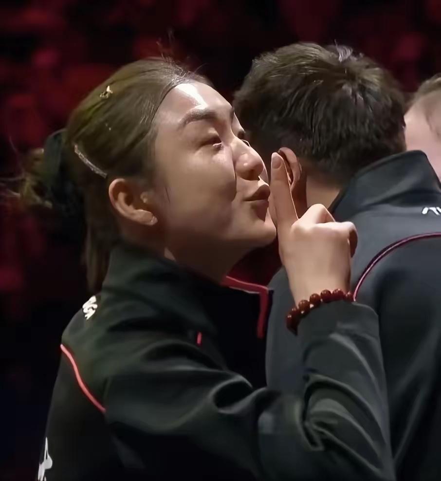 陈梦在全运会上的表现又一次打脸有些不怀好意的人！团体第一，单打第三，这可是缺训长