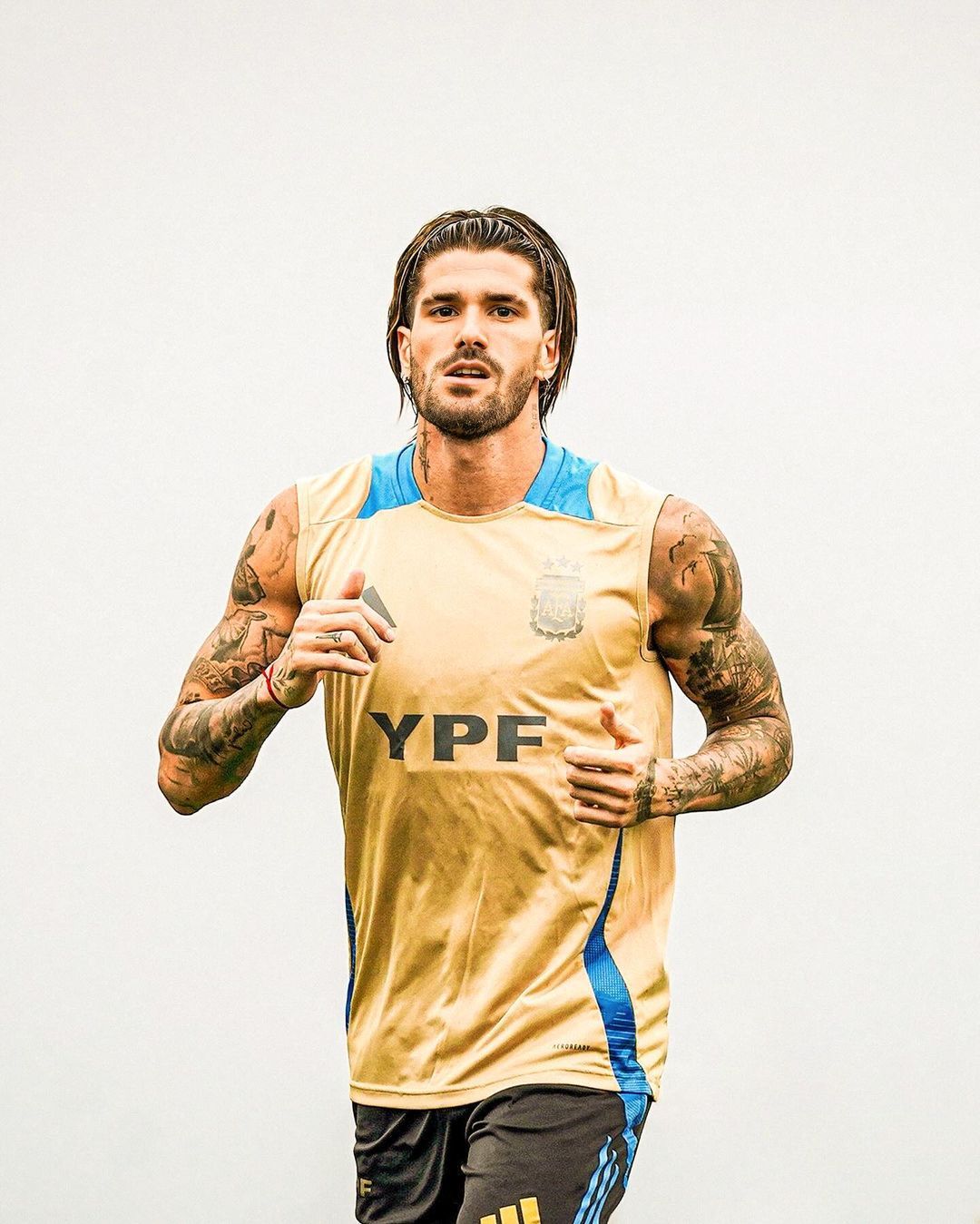 【小梅[可怜][可怜][可怜]】德保罗最新ins：…⏳🇦🇷#梅西[超话]##