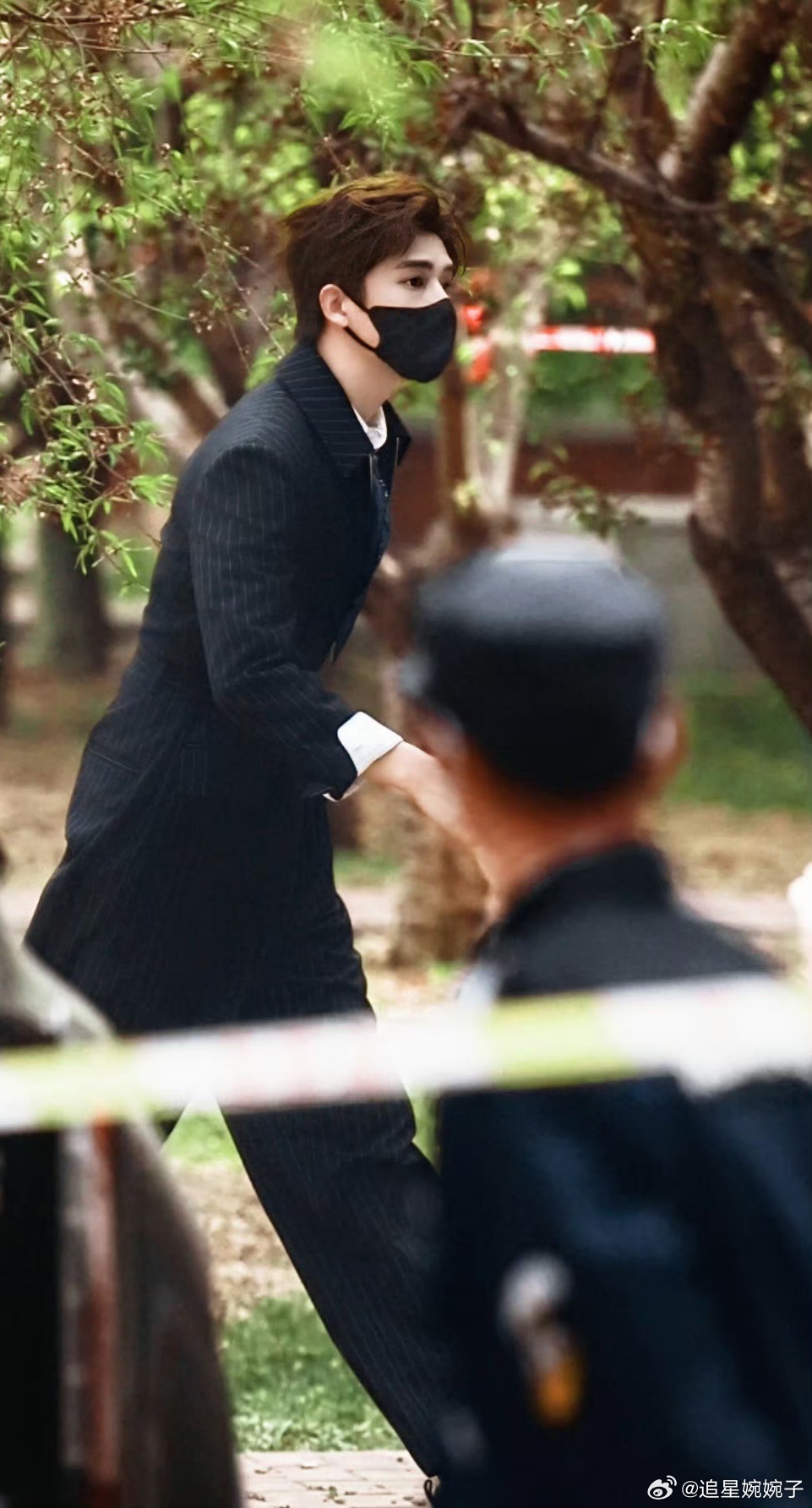 拍成这样都能一秒认出王安宇王安宇也别太帅了好吗？这个五官好精致，而且还是热成像的