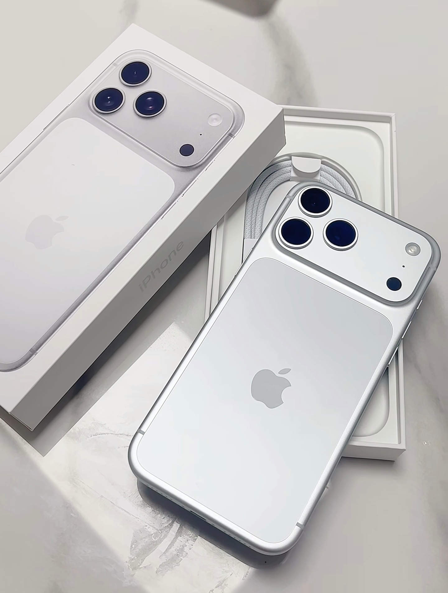 iPhone均价曝光均价11000的iPhone11 Pro Max都卖爆了，怎