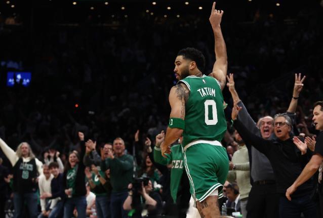 NBA常规赛，凯尔特人120-112战胜太阳。此役，塔图姆出战32分钟，投篮18