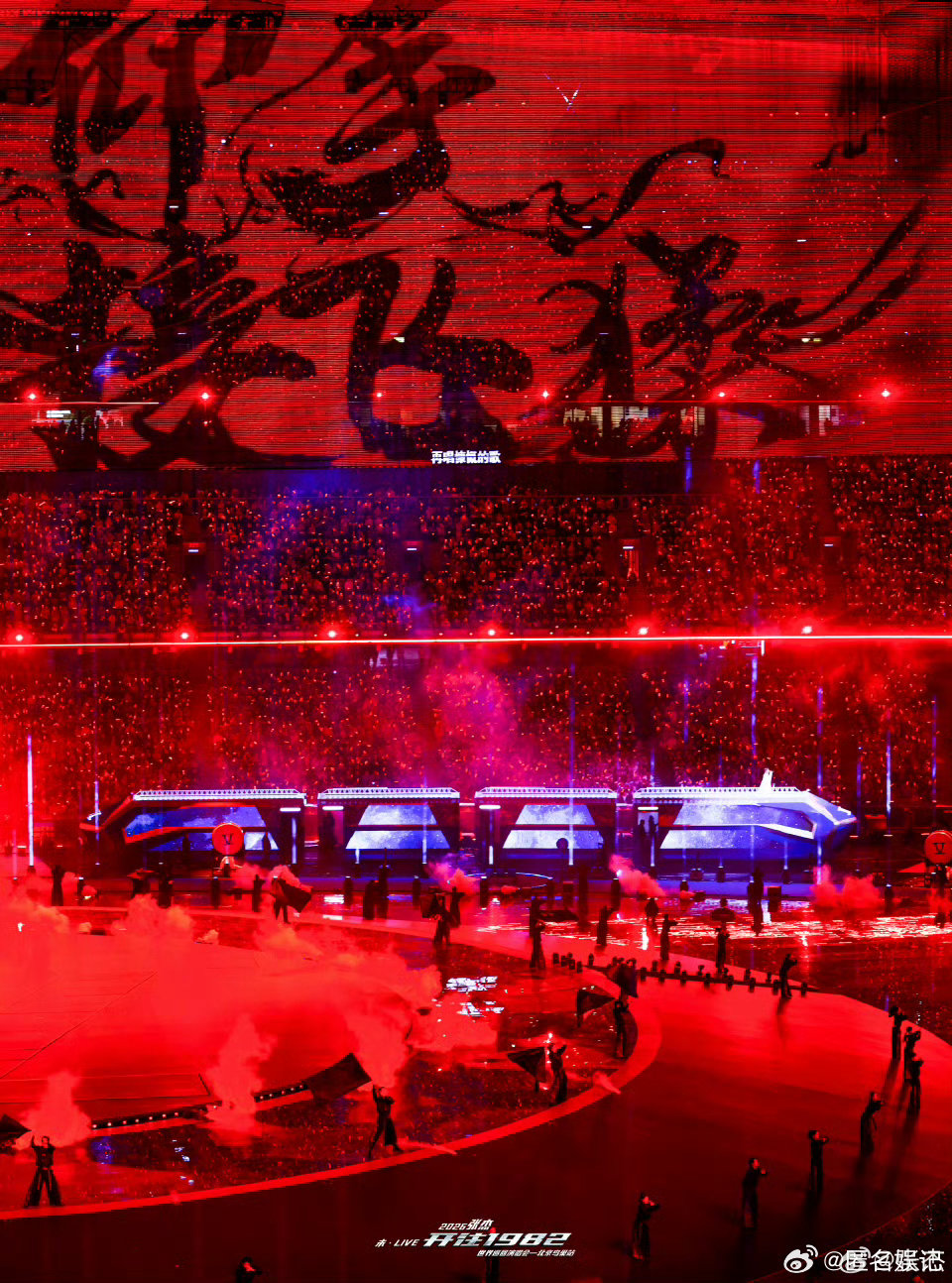 张杰表达爱传递爱用音乐传递爱，用坚守暖人心，张杰让爱成为跨越时光的永恒信仰。 