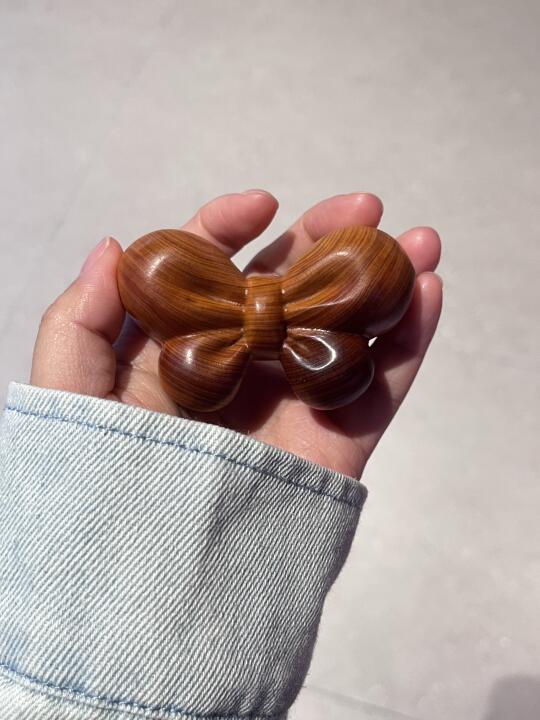 值得炫耀一波的小摆件（崖柏）