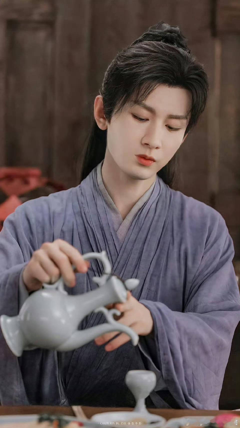 李莲花真的长命百岁了 李莲花真的长命百岁了，当知晓这个结果，满心的思念如泉涌。他