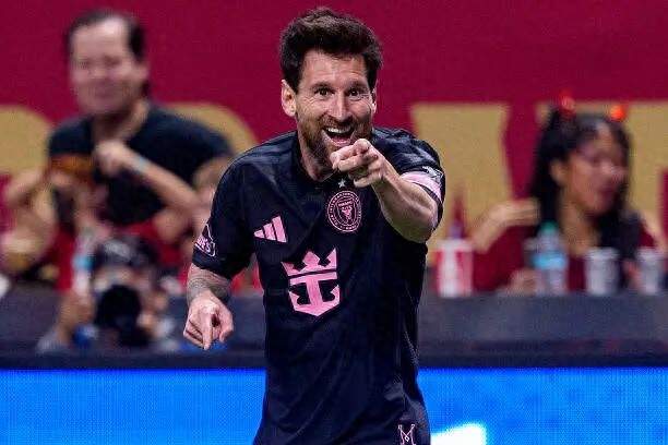 梅西一条龙梅开二度，2026年已进40球！迈阿密3比1亚特兰大联