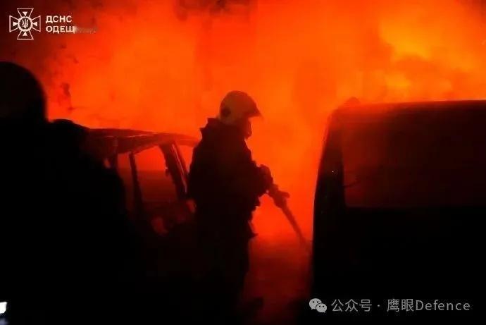 烽火问鼎计划 现在，俄乌双方正在互相空袭，区别在于，乌克兰专门打击俄罗斯的军事设
