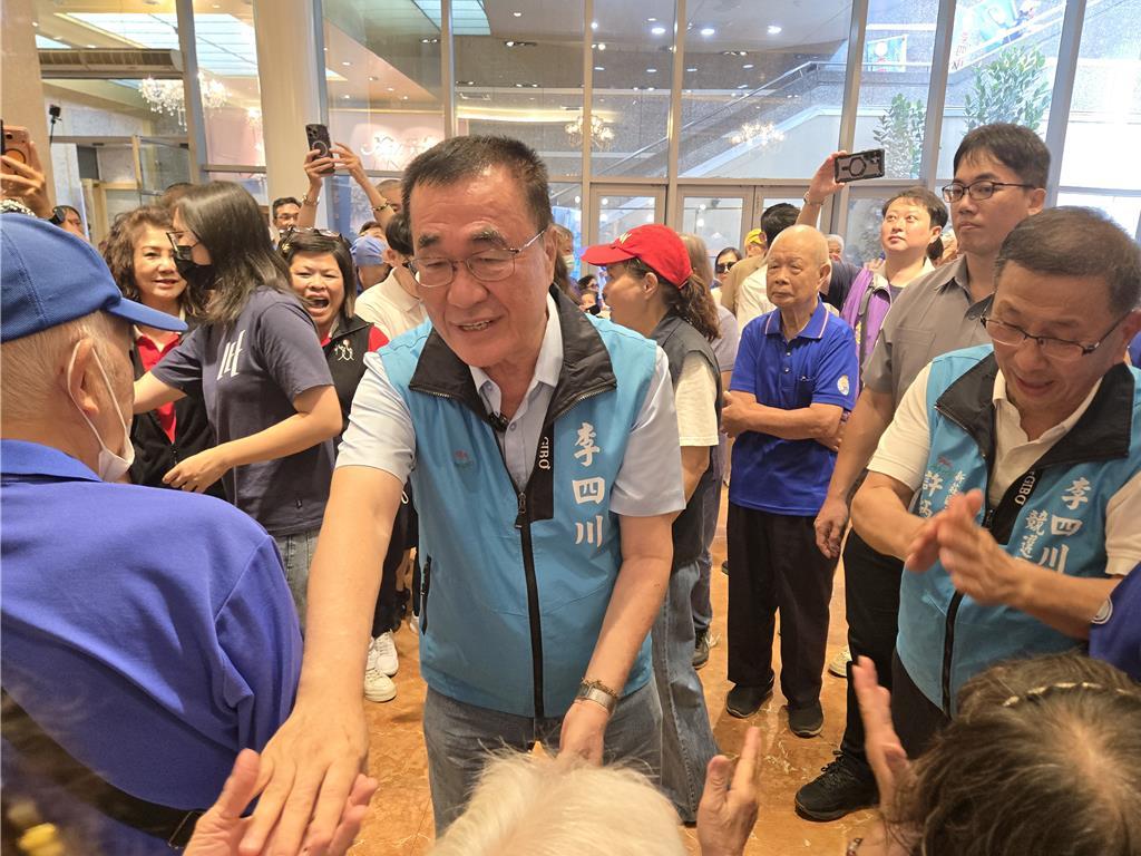 “新庄川友会见面会”到场1600名支持者，新庄80余位里长中近8成现身力挺，基层
