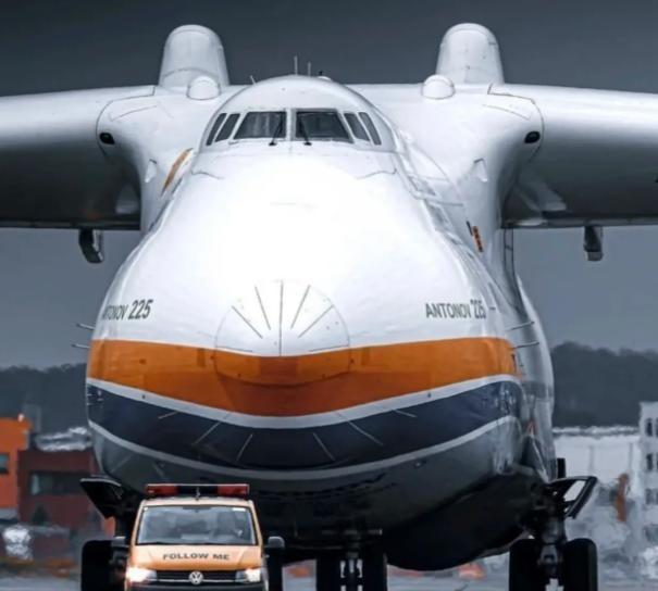 为什么全球专家都说安-225再也造不出来了？安 - 225 是苏联当年举国之力造