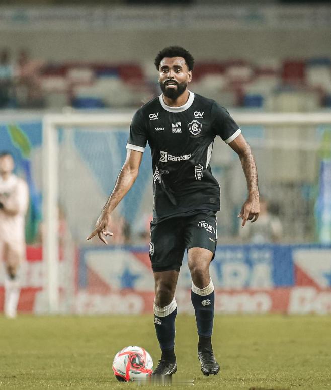 卡约·维尼修斯→云南玉昆，已谈完，目前正在安排内内的离队事宜。卡约·维尼修斯，2