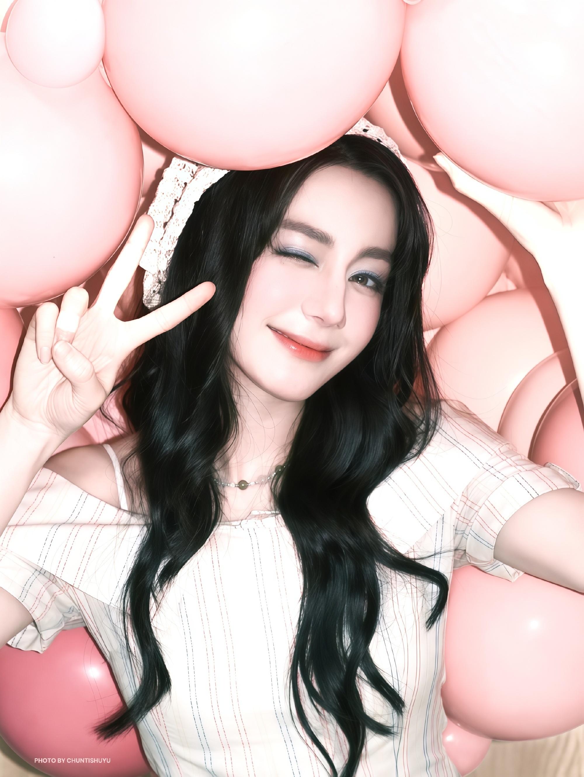 我的超话卡册跨年抽卡集不停非正式跨年派对迪丽热巴巴黎时装周 dlrb 迪奥全球品