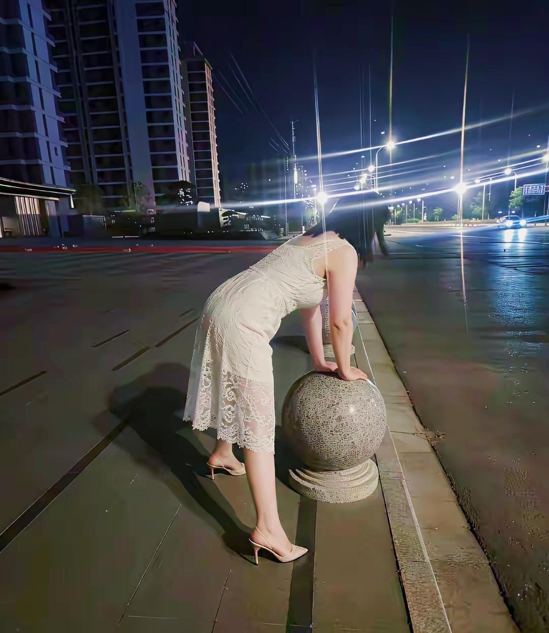 暴晒石墩号称能祛湿气，看完姿势我悟了

趣味生活冷知识 祛湿小妙招
