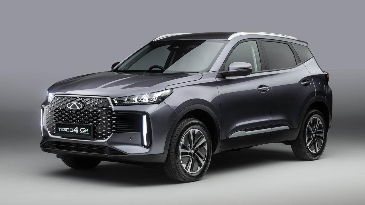 第一眼瞅Tiggo 4，就是标准的家用老实人长相，不张扬、不怪异，放在车流里很合