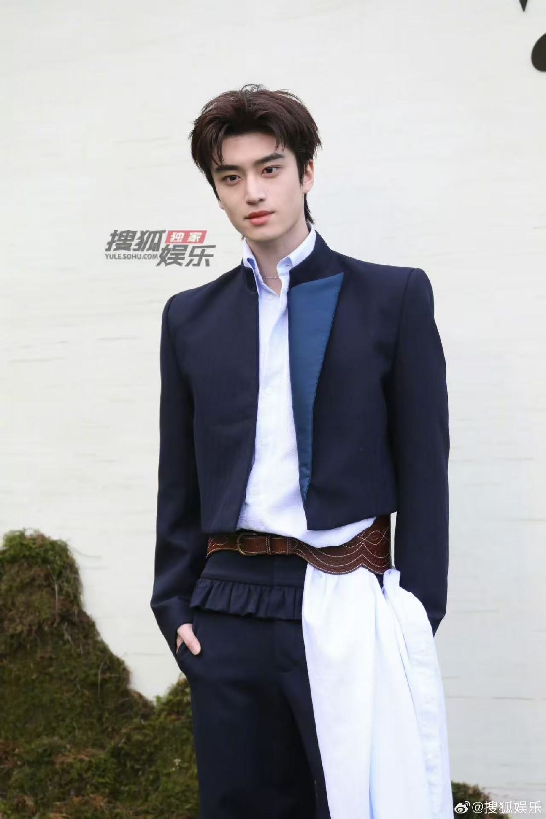 VOGUE男明星生图男明星VOGUE生图哇哇哇！一张帅脸之后是更多帅脸哇！ 