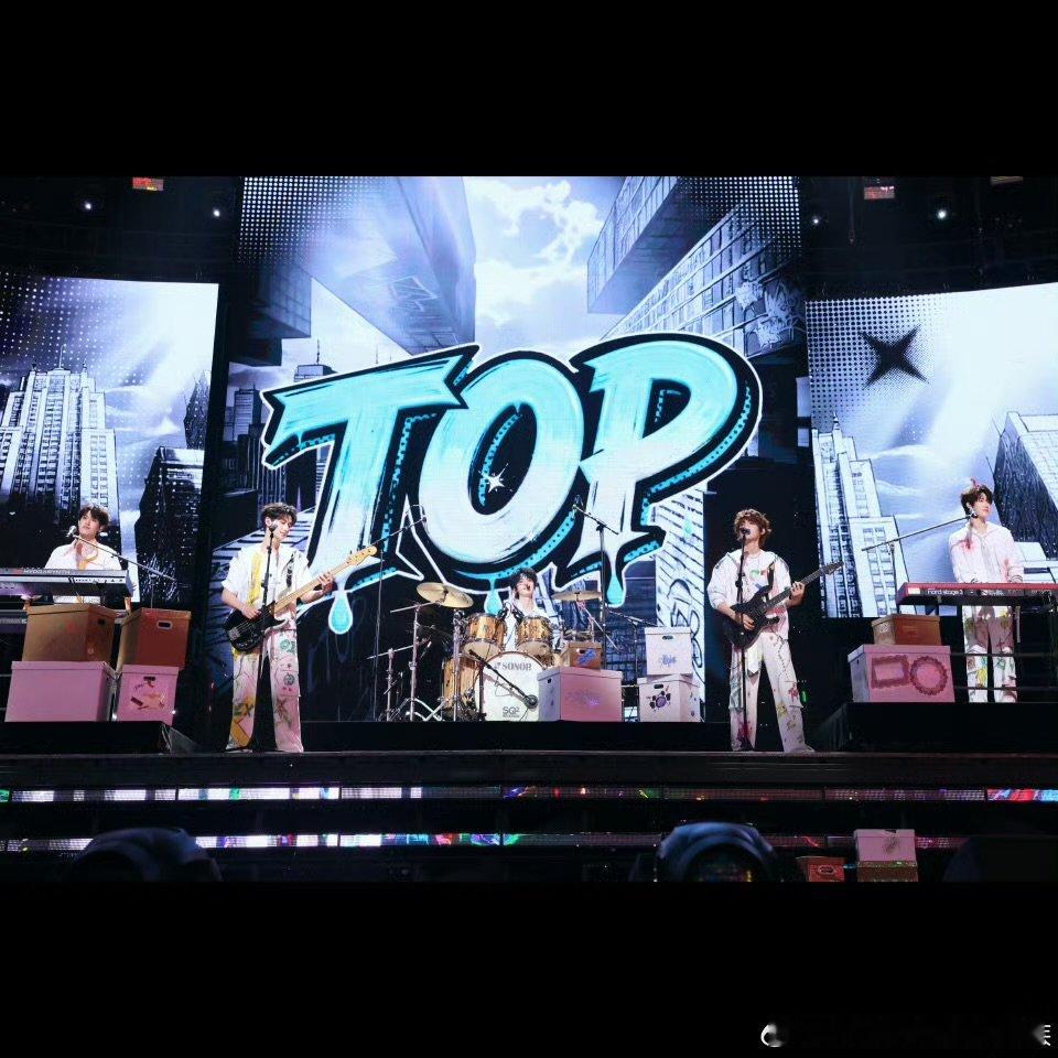 TF荣耀之战第二场TF家族荣耀之战第二场  TF家族荣耀之战第二场下午见！ 