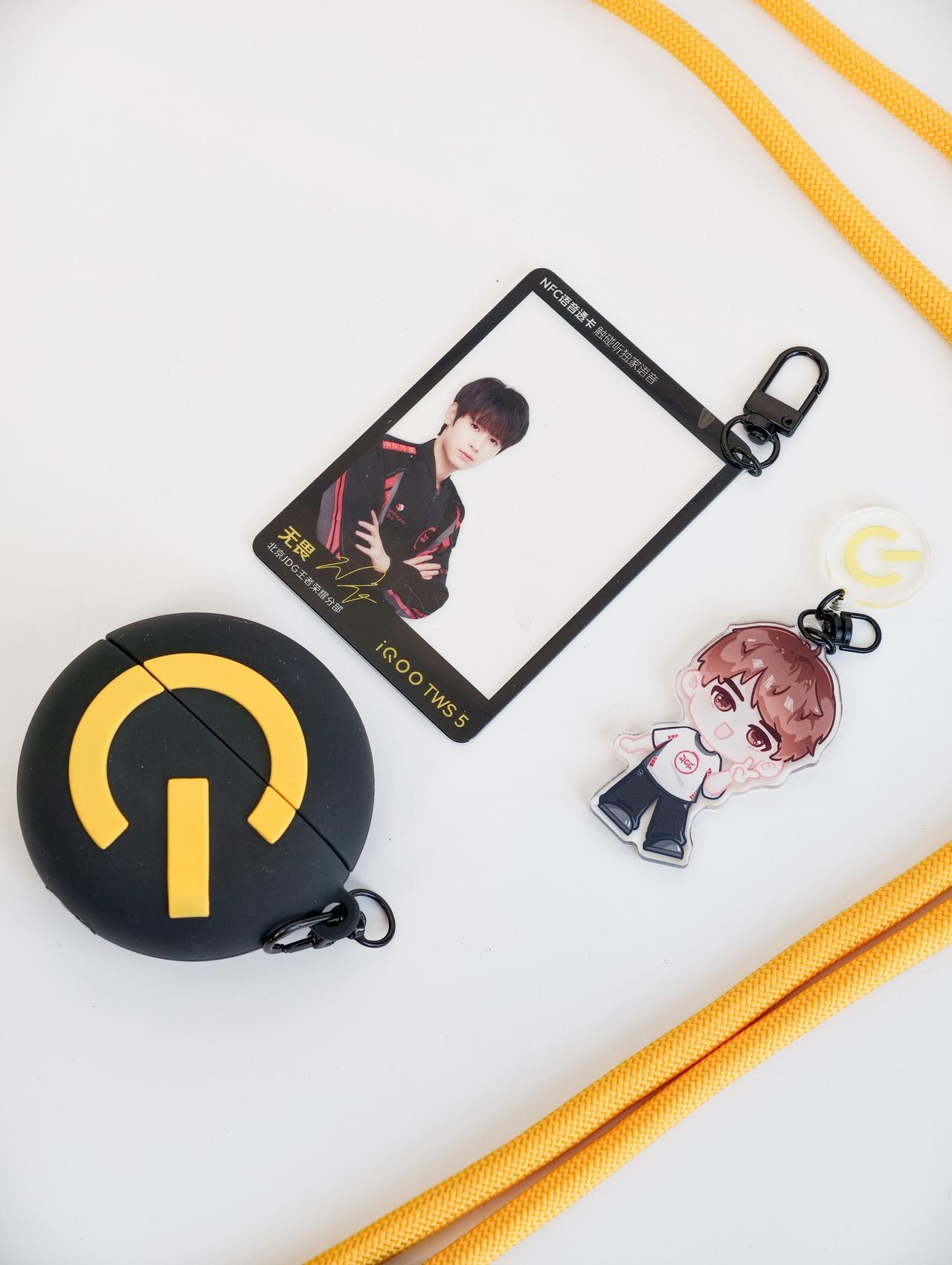 iQOO TWS 5耳机配套的无畏礼盒