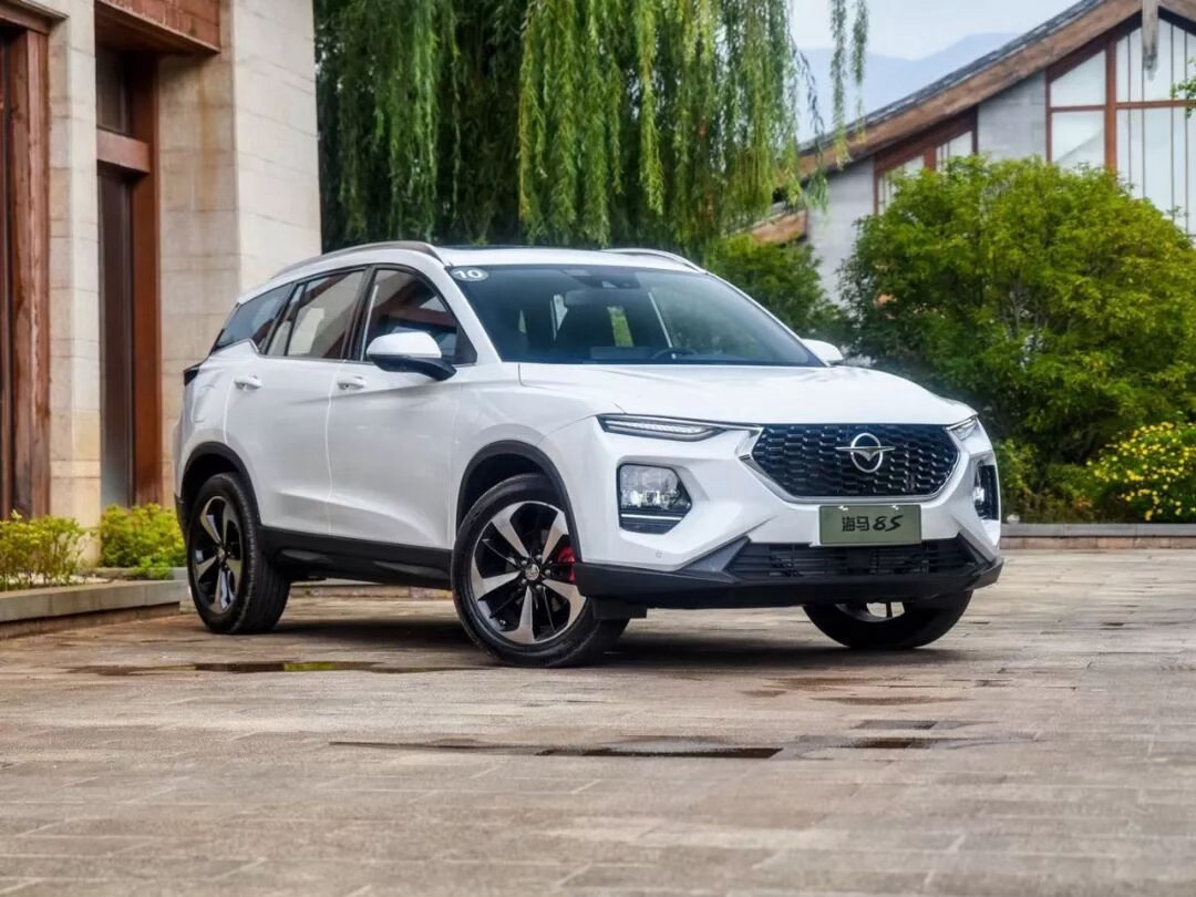 海马8S算是当年被严重低估的家用SUV，那台1.6T十佳发动机后劲很足，零百7.