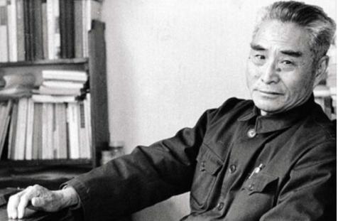1983年，原国民党中将黄维，拿到了他南京房产的退房款，他决定将这些钱拿出一部分