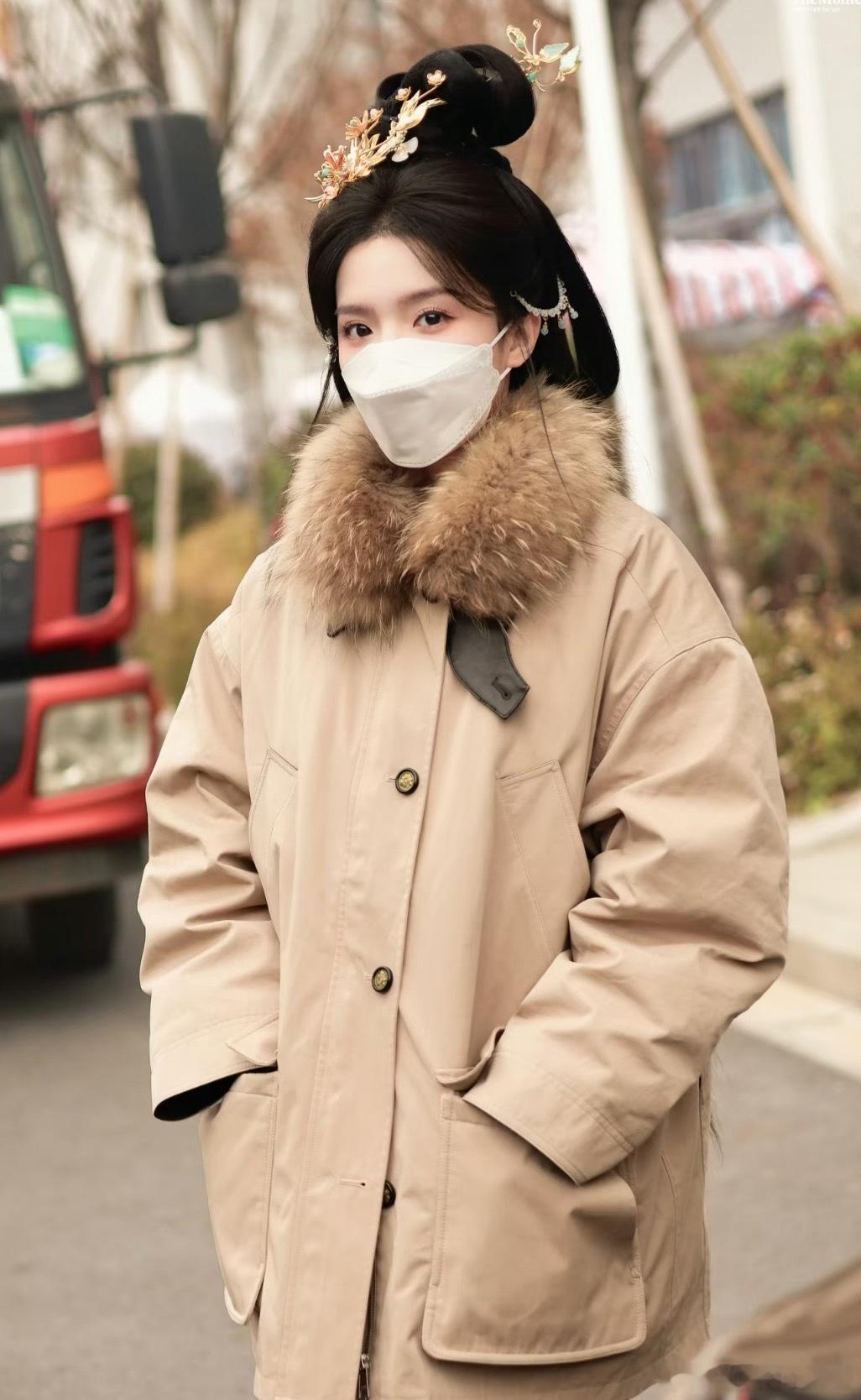 苏晓彤进组《嫁金钗》，❄️客串多刷脸是对的 