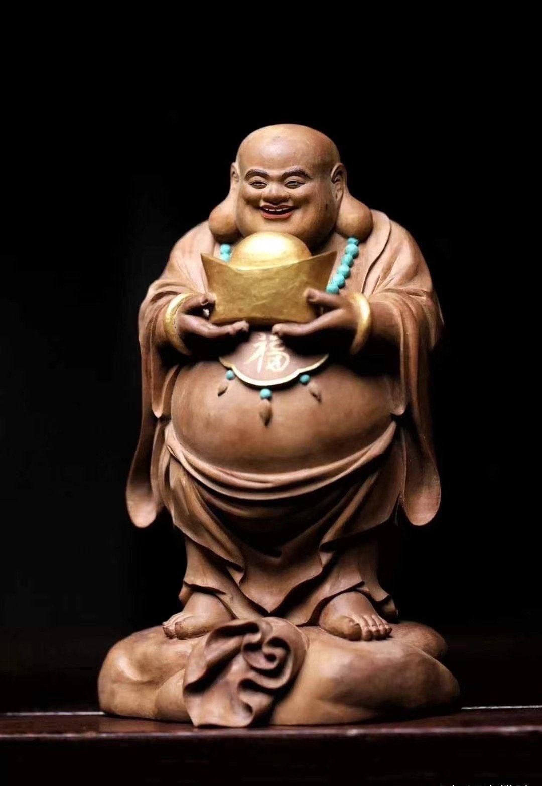 初步这样考虑：1，下午尾盘补充一个品类，重点考虑军工，毕竟阅兵对吧？2、然后香港
