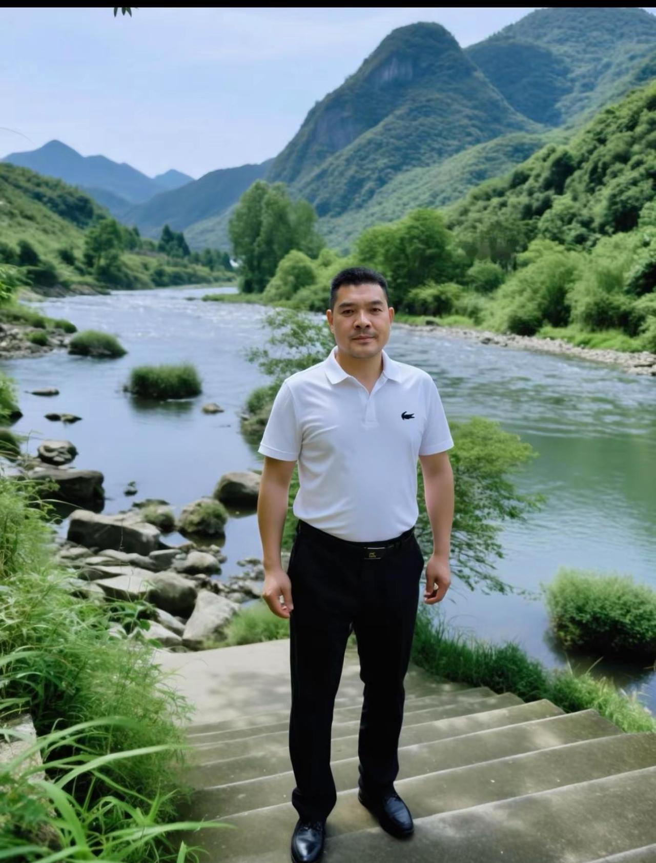 山水随拍 不知道做的怎么样，希望大家喜欢这种山水风景合适什么样的着装，评论区请留