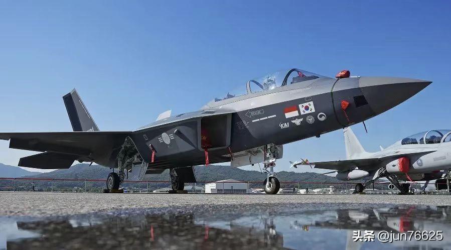 YF-21即将量产，究竟是五代机还是四代半？
韩国的KF-21即将进入量产阶段了
