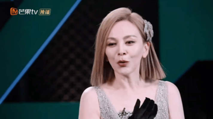 刘忻巡演张予曦雪姨来送蛋糕了 一场酣畅淋漓的音乐现场，一次突如其来的暖心惊喜！刘