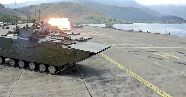 4200名美国海军陆战队对25000名委内瑞拉正规军，委内瑞拉三大中国战车，部署